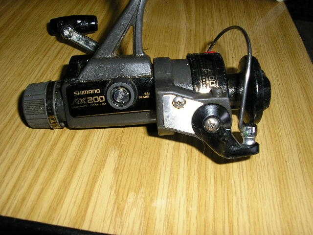 Shimano AX 200